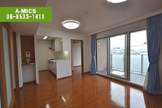 Same specifications photos (living)