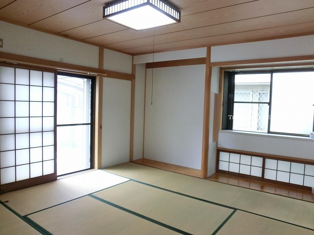 Non-living room. It is the first floor of a Japanese-style room.