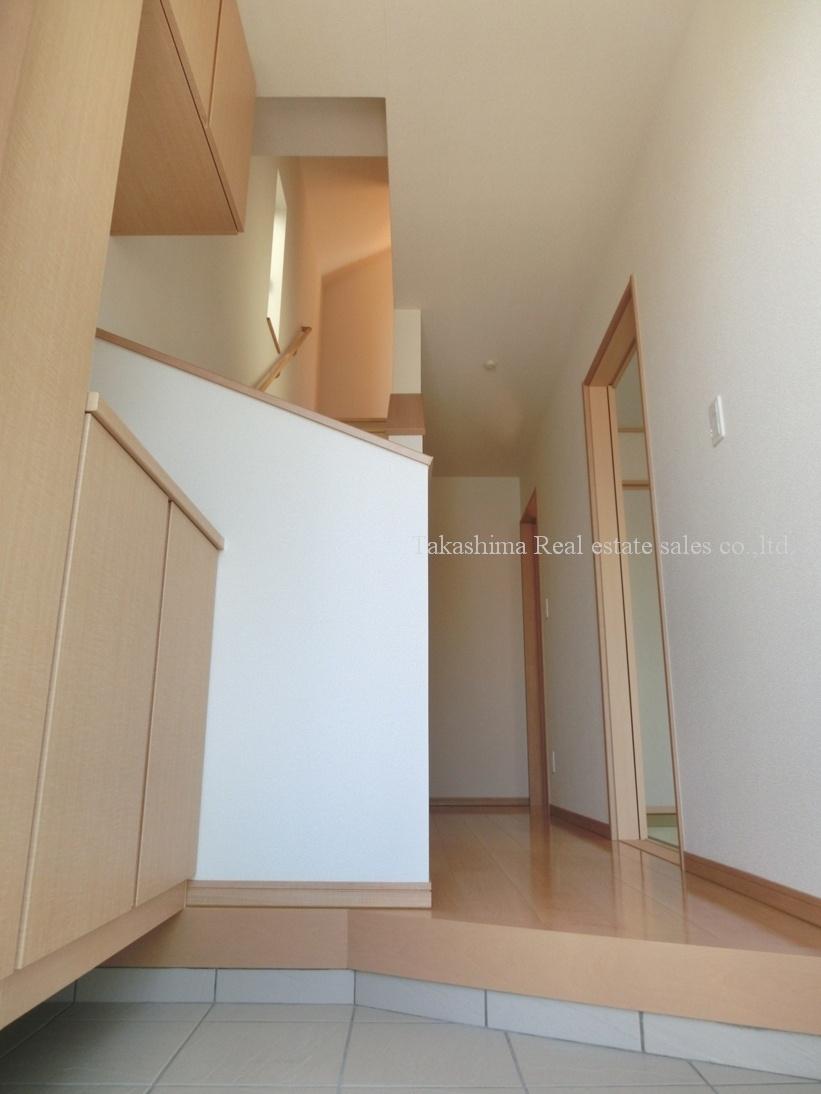 Entrance. Entrance hall is widely, Staircase will be adjacent.