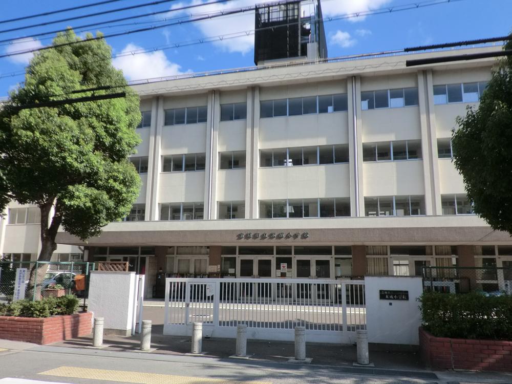 Primary school. Takarazuka Municipal Suenari 250m up to elementary school