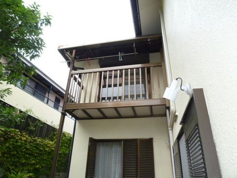 Balcony. Second floor balcony