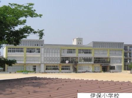 Primary school. Iho until elementary school 360m