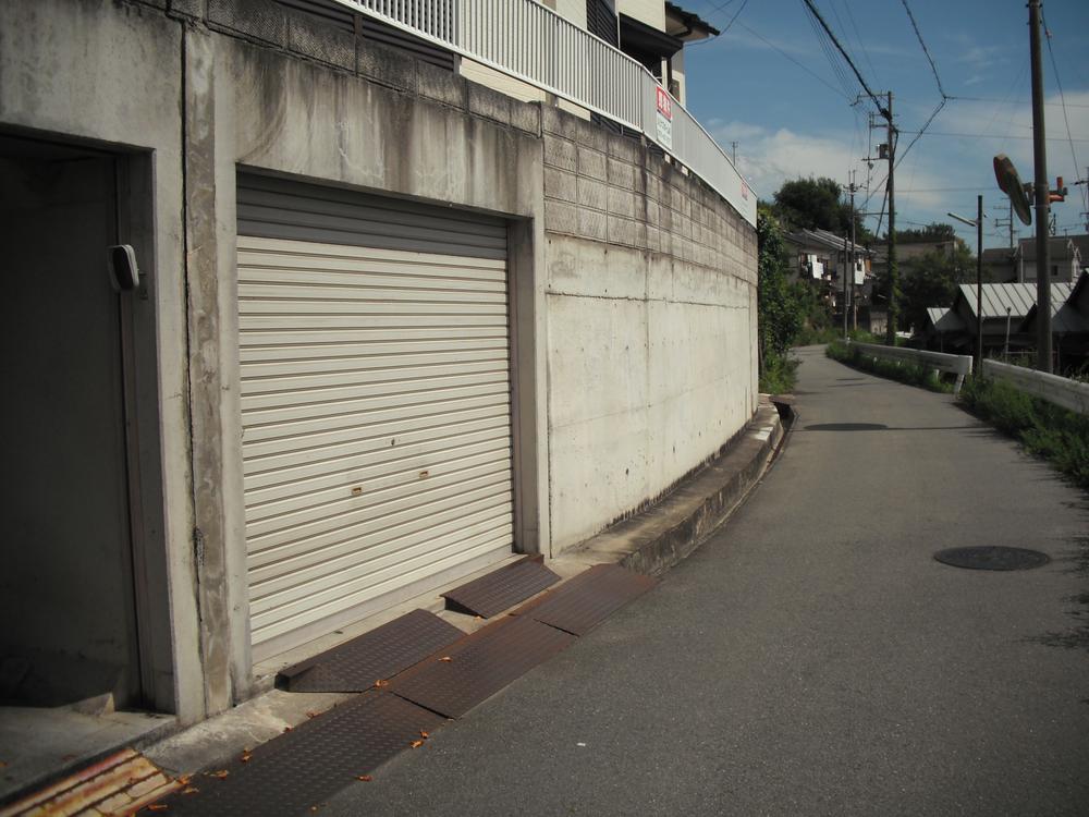 Parking lot. Takasago Nakasuji Residential home Renovated local