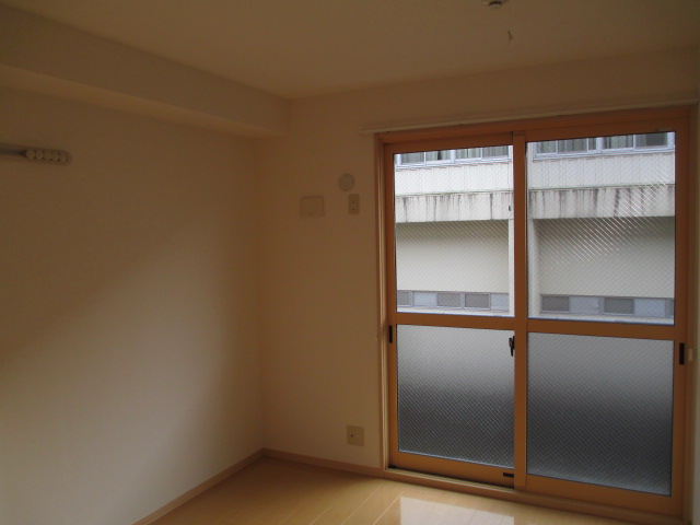 Other room space. Bright large window Western-style