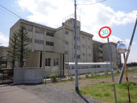 Junior high school. Chikusei City Shimodate until junior high school 2100m