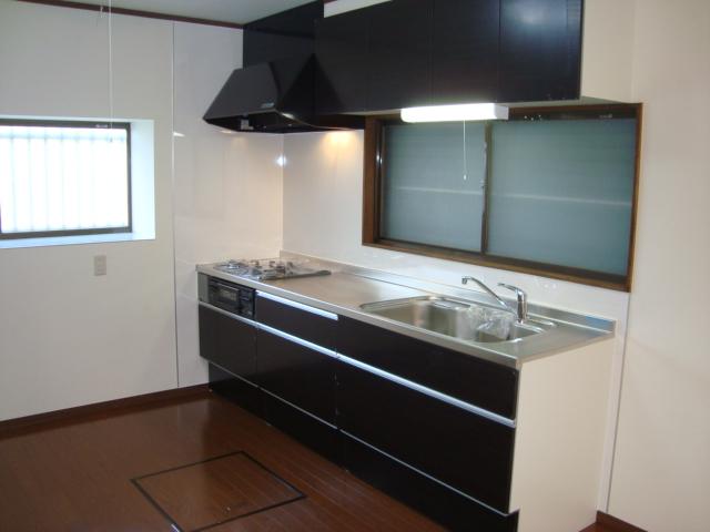 Kitchen. Kitchen position also moved, It has been replaced with new ones. New article I am happy