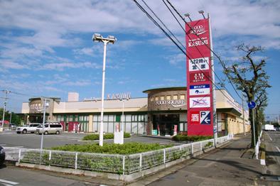Supermarket. Food Square Kasumi up to 200m  Hours 9:00 ~ 24:00. Also useful every day of shopping