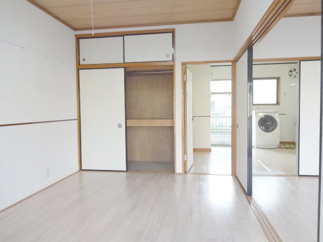 Receipt. 1 between the storage ☆ It was originally a Japanese-style room. There are vestiges I think that it may
