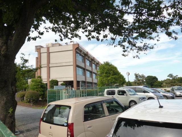Primary school. 1099m to Ibaraki Municipal Odo Elementary School