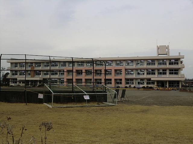 Primary school. Shirosato Municipal Ishizuka to elementary school 1489m