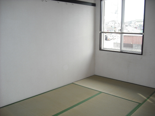 Other room space. South Japanese-style room 6 quires