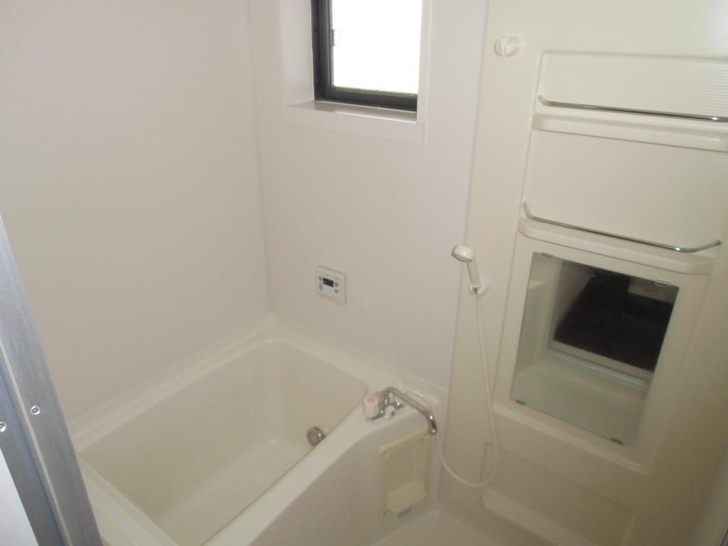 Bath. Useful add-fired with function There is a small window shading ・ Pat ventilation! 