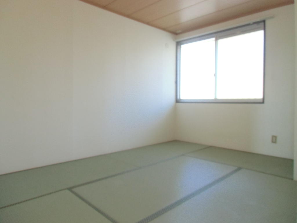 Other room space. 6 Pledge Japanese-style room