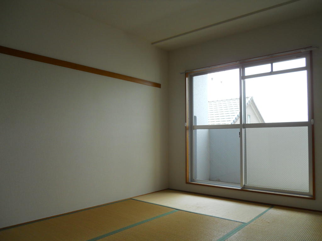 Other room space. Japanese-style room 6 quires