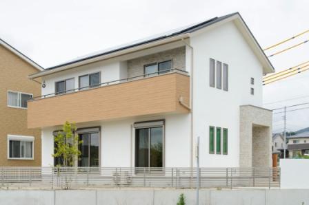 Building plan example (exterior photos). Ishiuchi IV model house
