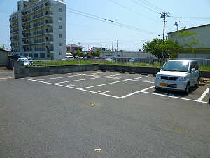 Parking lot