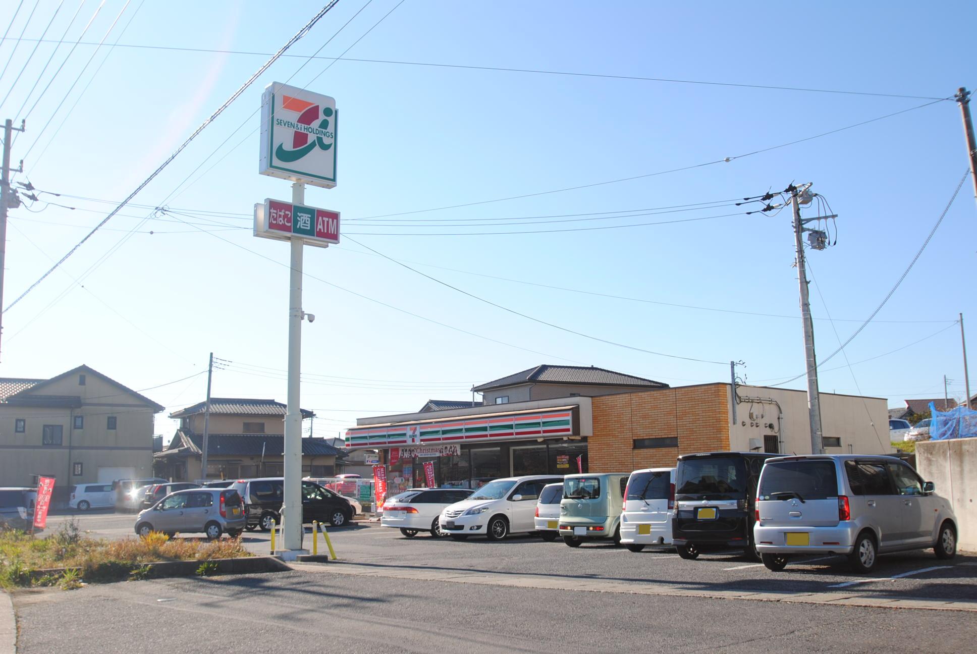 Convenience store. Seven-Eleven Hitachi Minamikoya the town store (convenience store) to 717m