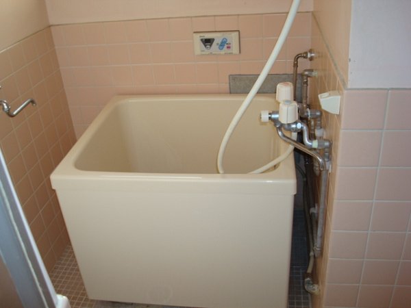 Bath. Hot water supply equation