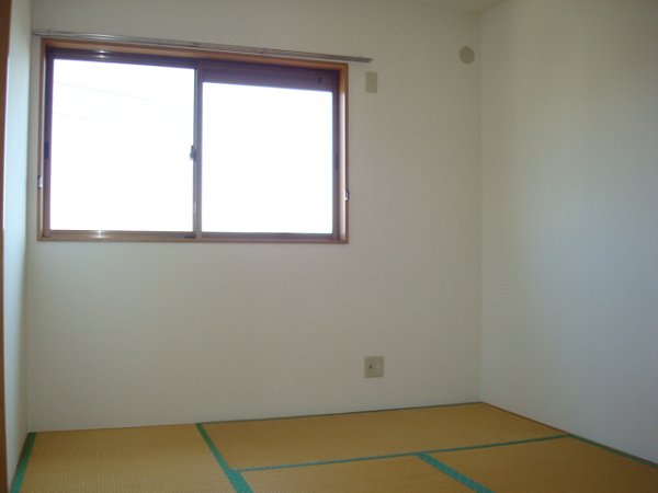 Other room space. Japanese-style room 6 tatami