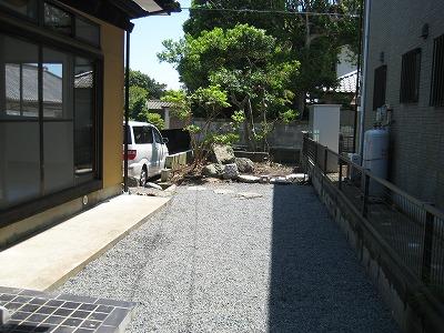 Garden. living ・ It will vestibule visible from the Japanese-style room. 