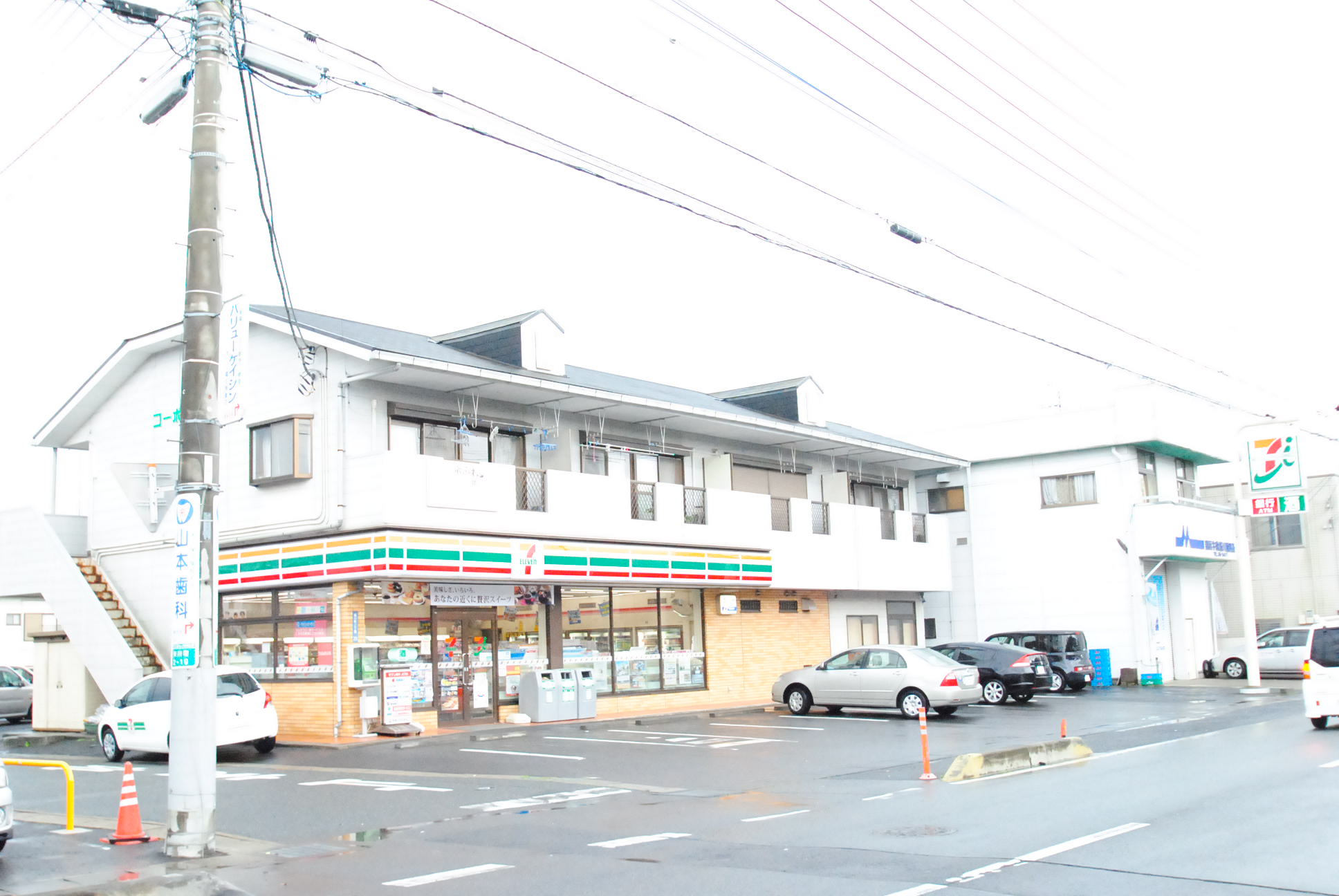 Convenience store. Seven-Eleven Hitachi Sakuragawa store up (convenience store) 632m