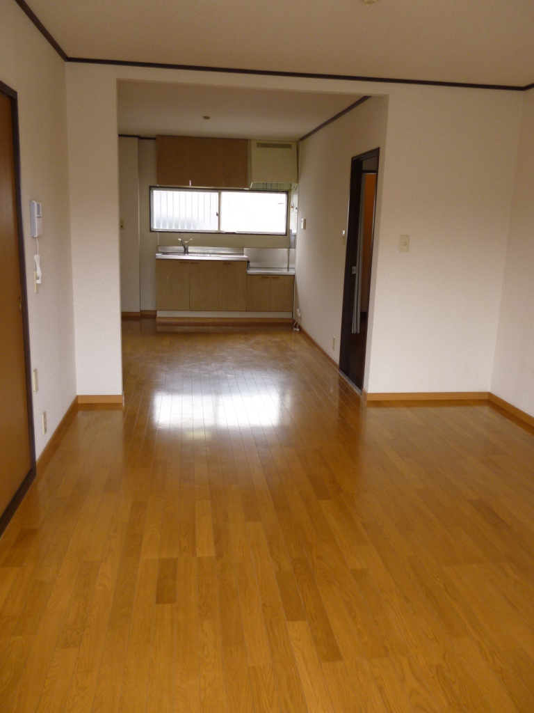 Living and room. * Flooring Current state priority