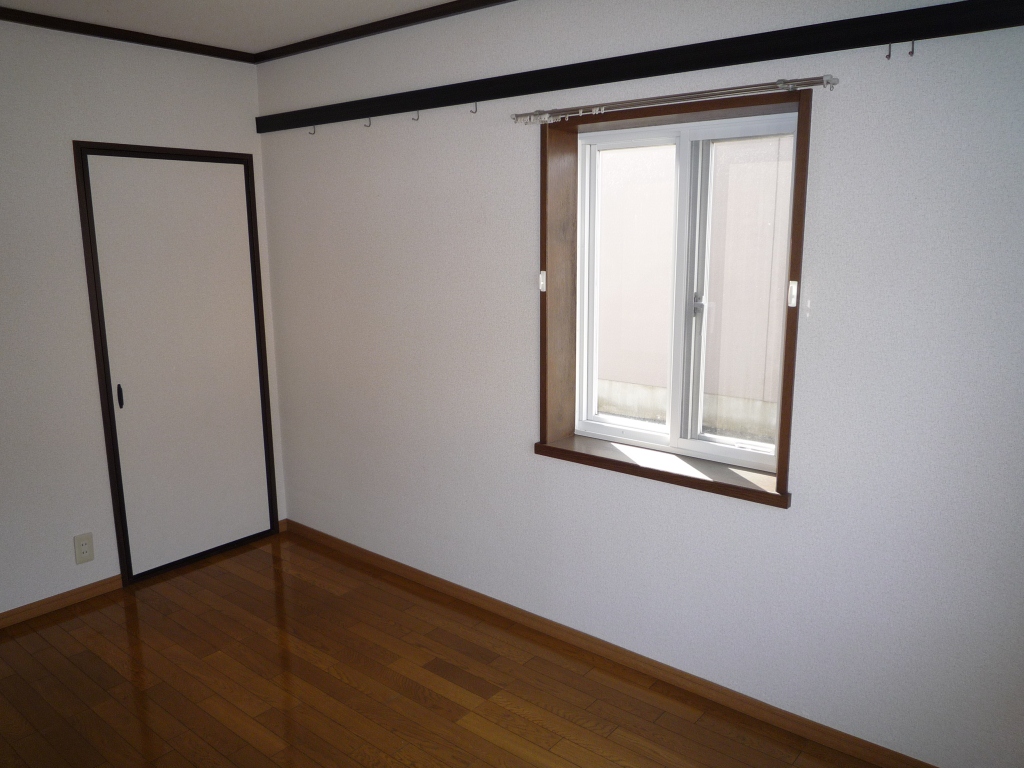 Living and room. North Western style room 6 Pledge