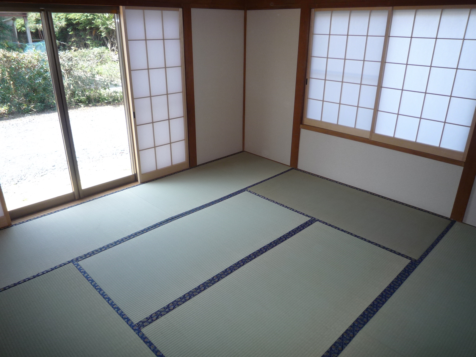 Living and room