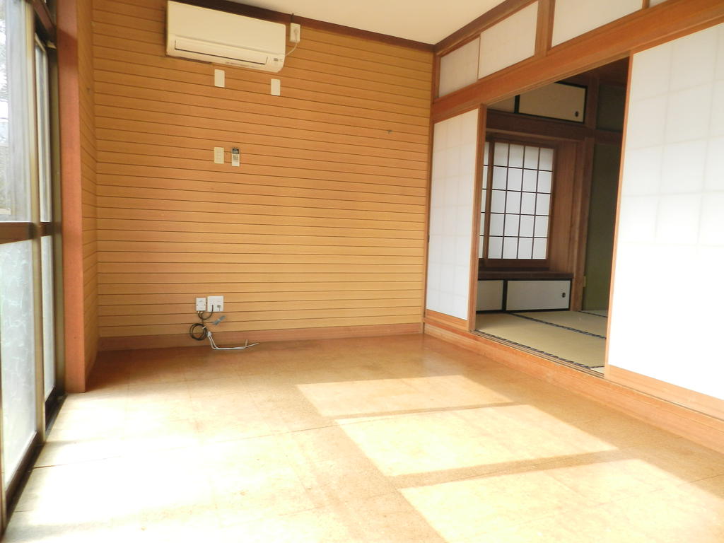 Living and room
