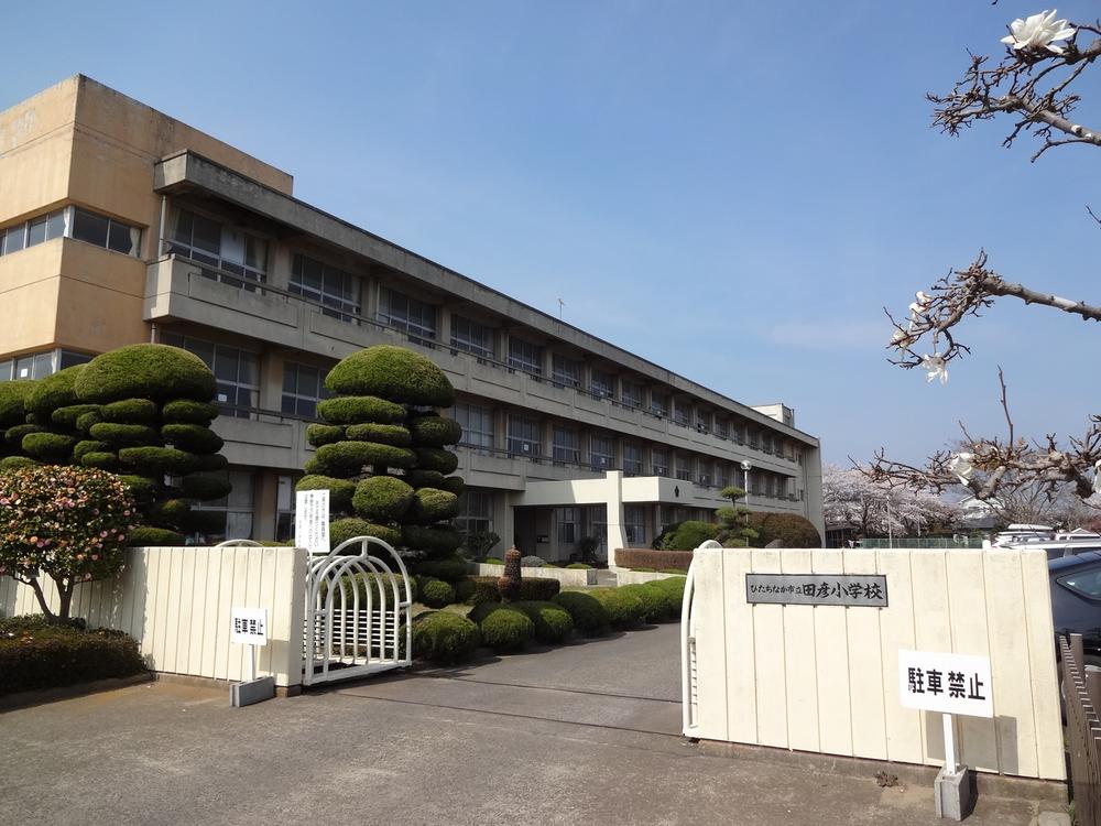 Primary school. Hitachinaka Municipal Tabiko to elementary school 1106m