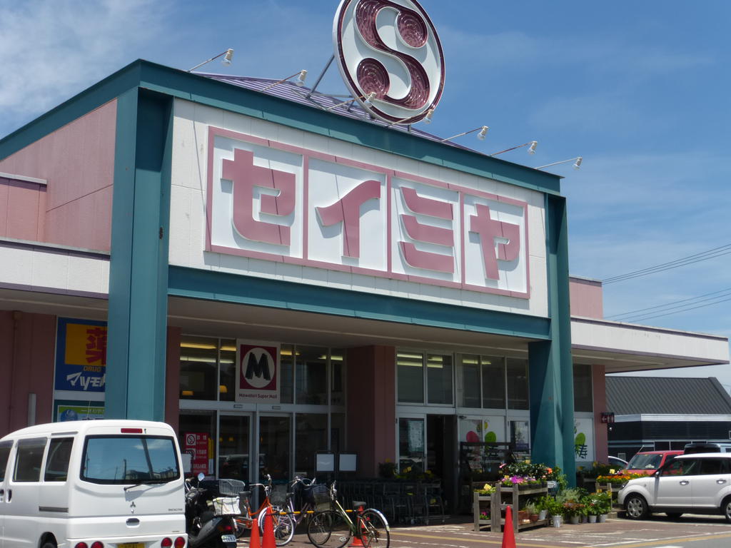 Supermarket. Seimiya Mawatari store up to (super) 695m