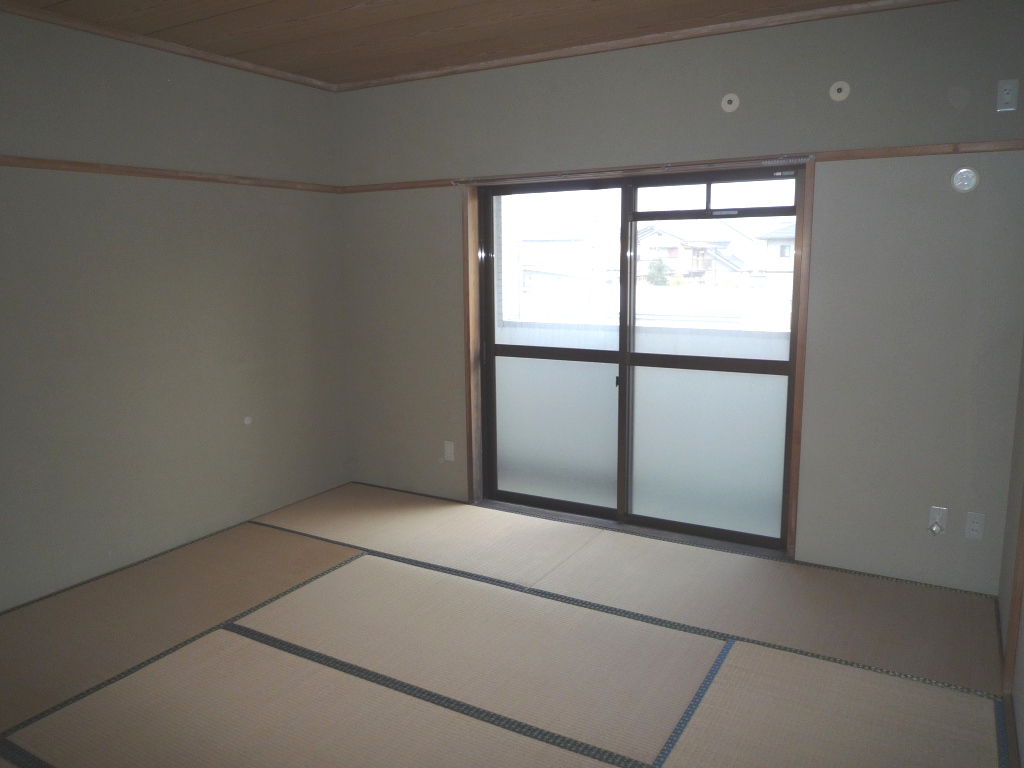 Living and room. Japanese-style room 8 pledge