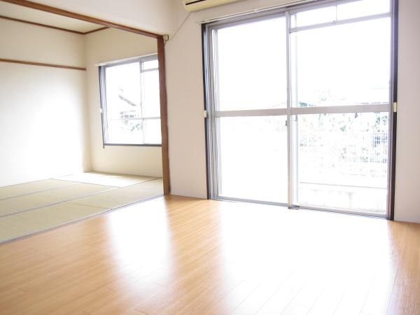 Living and room. Western style room ~ Japanese-style room