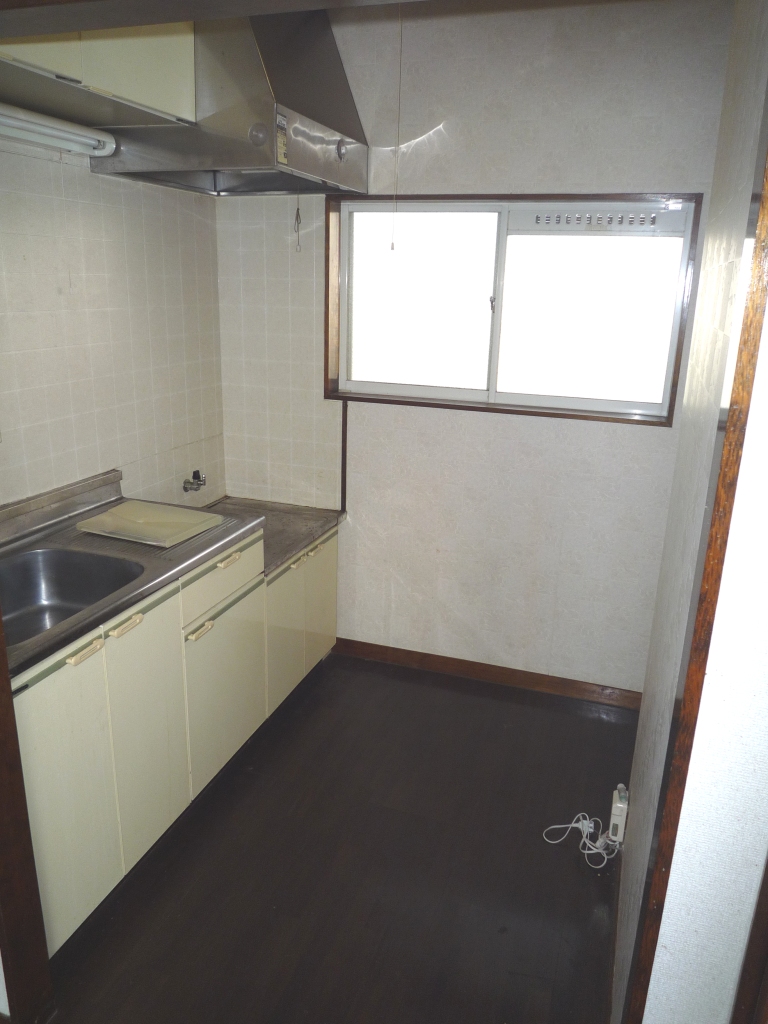 Kitchen. With small window