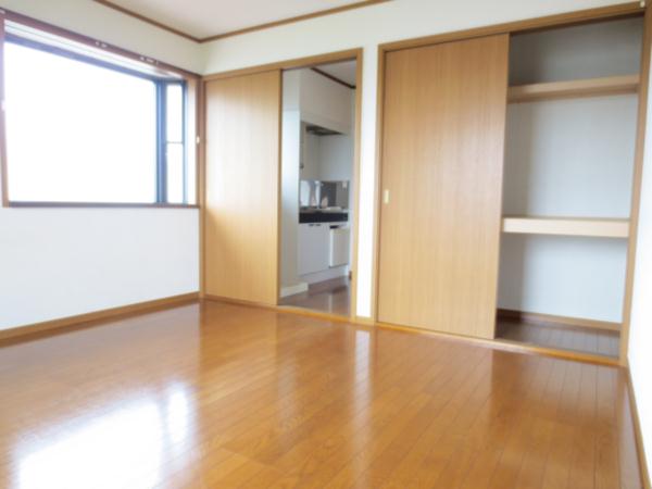 Living and room. Western style room ・ Receipt