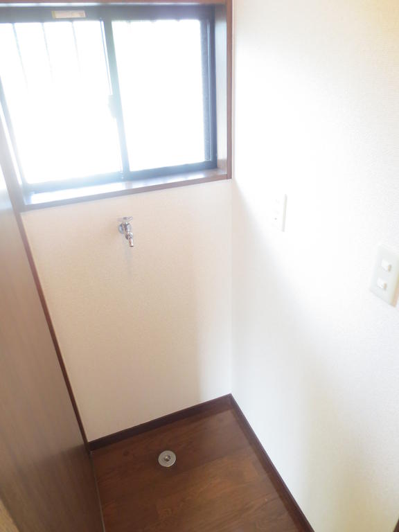 Other Equipment. Dressing room ・ Washing machine Storage