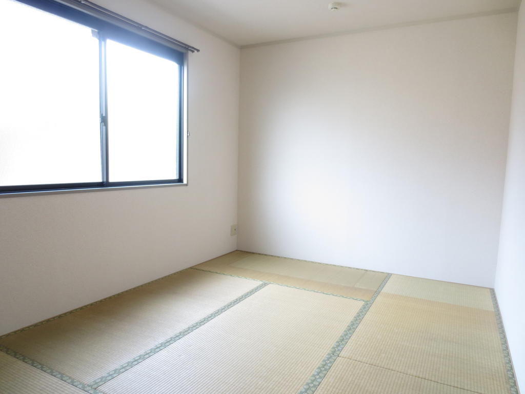 Other room space. Japanese-style room 6 quires