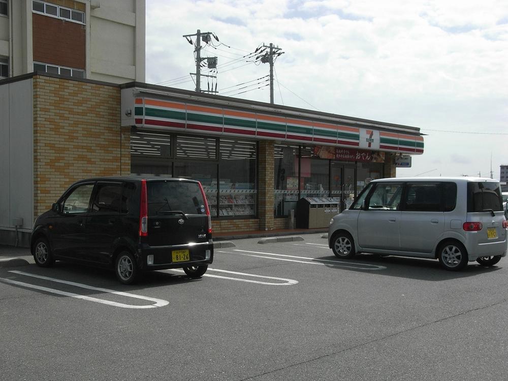 Convenience store. 754m to Seven-Eleven Hitachinaka Taisei-cho shop