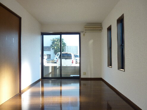 Living and room