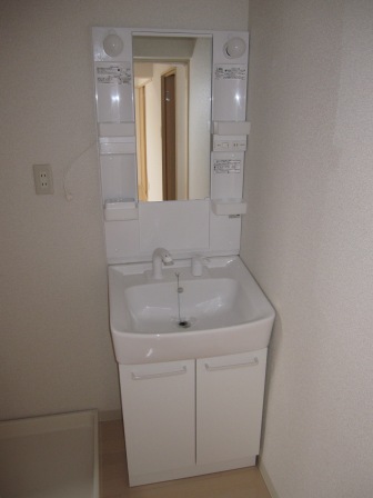 Washroom. dresser