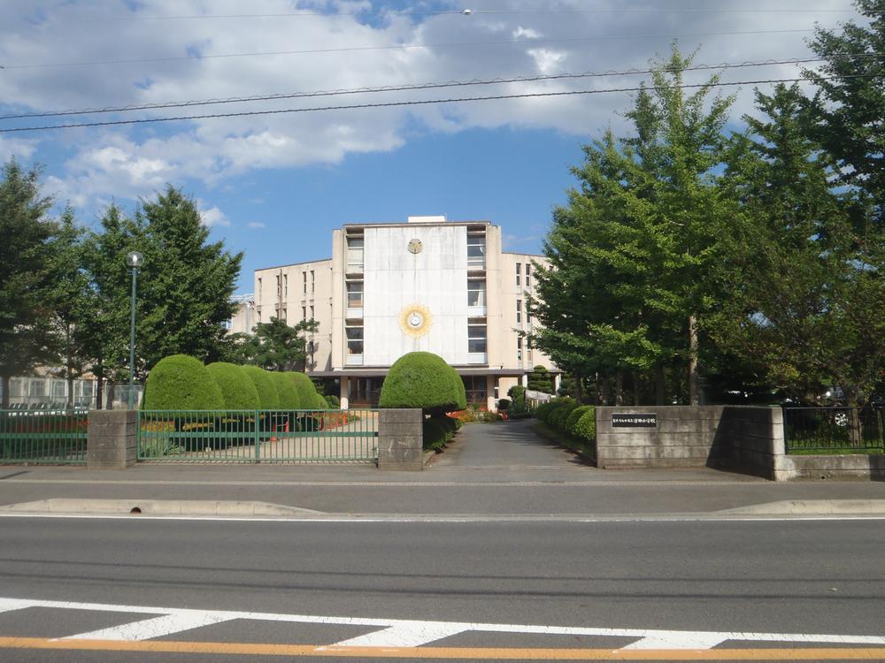 Primary school. 940m to Tsuda Elementary School