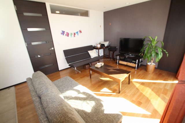 Living and room