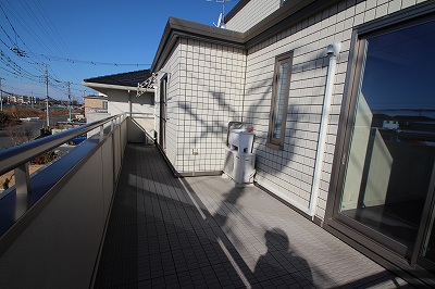 Balcony. Spacious balcony are a lot of laundry Hoseru!