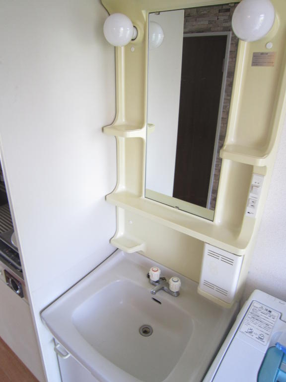 Washroom. dresser