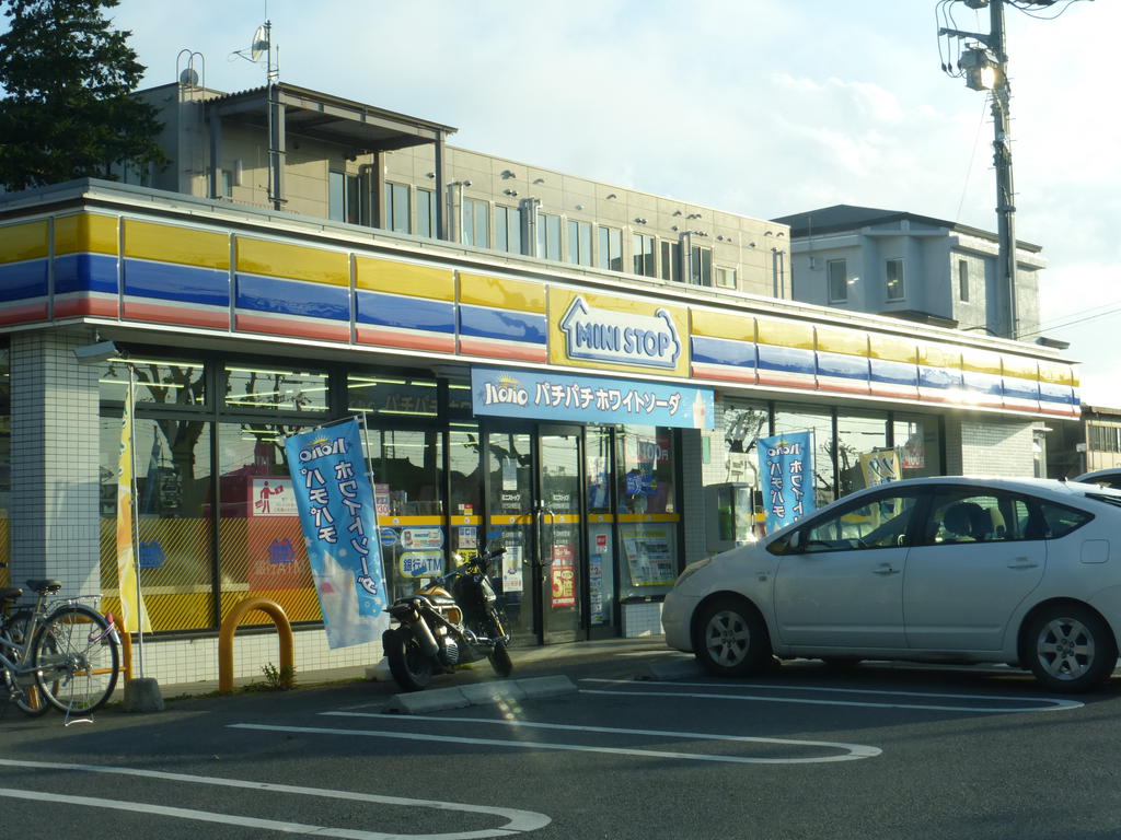 Convenience store. MINISTOP Hitachinaka Higashiishikawa store up (convenience store) 424m
