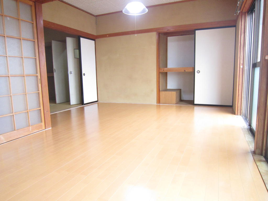 Living and room. Renovation completed