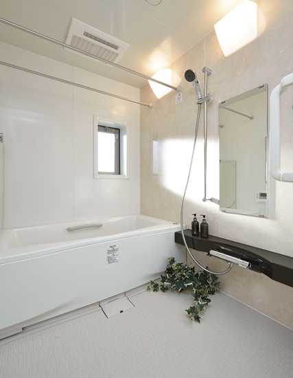 Bathing-wash room.  [Bathroom] Bathroom to refresh the mind and body in pursuit of comfort and safety. Natural ventilation is also possible if the window with type. Bathroom heating ventilation dryer Ya, Thermo Floor, Functionality adopted a pop-up drain plug, etc. is also high (A type model room)