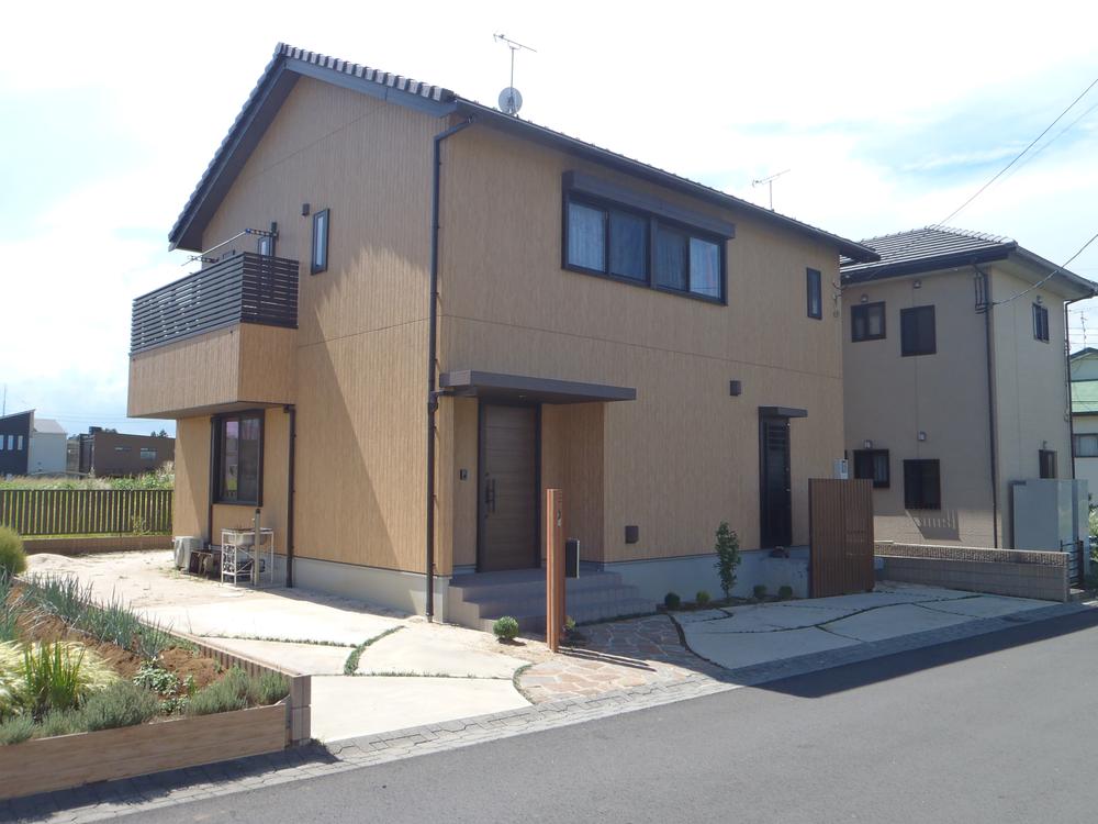 Misawa Homes is a custom home construction! Warm outer wall of attention is also good!