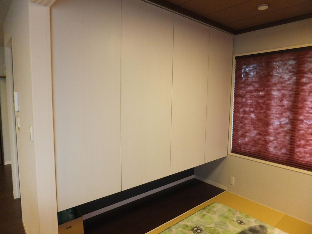 Other introspection. Convenient storage (1) closet in Japanese-style room!