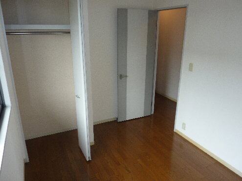 Other room space. closet